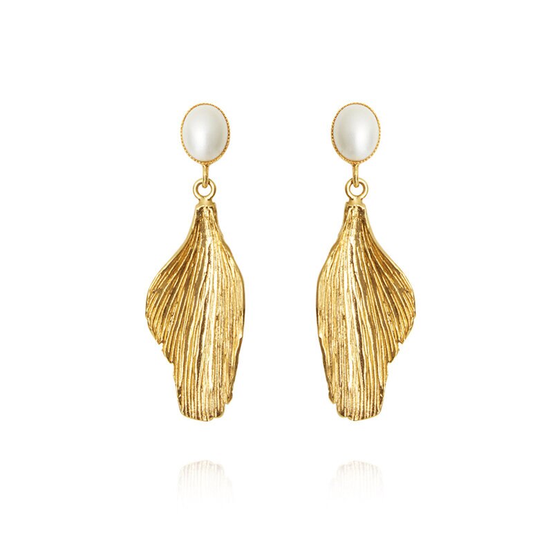 Product Image for Mini Golden Leaf Earrings Gold / Pearl