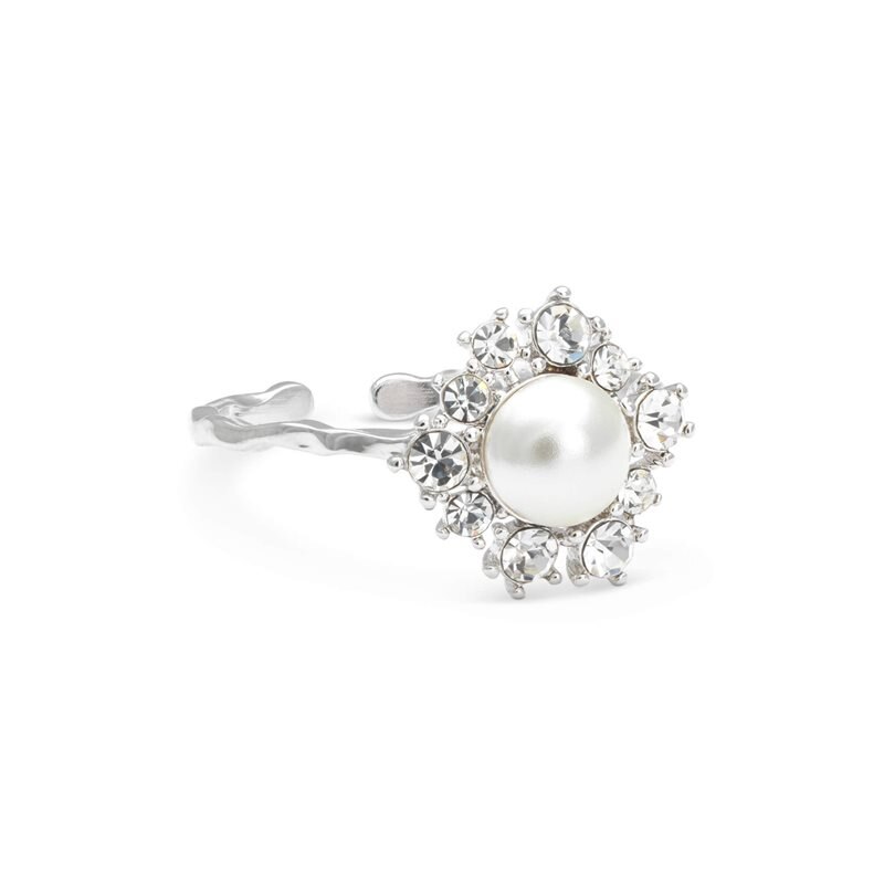 Product Image for Emily pearl ring - Ivory