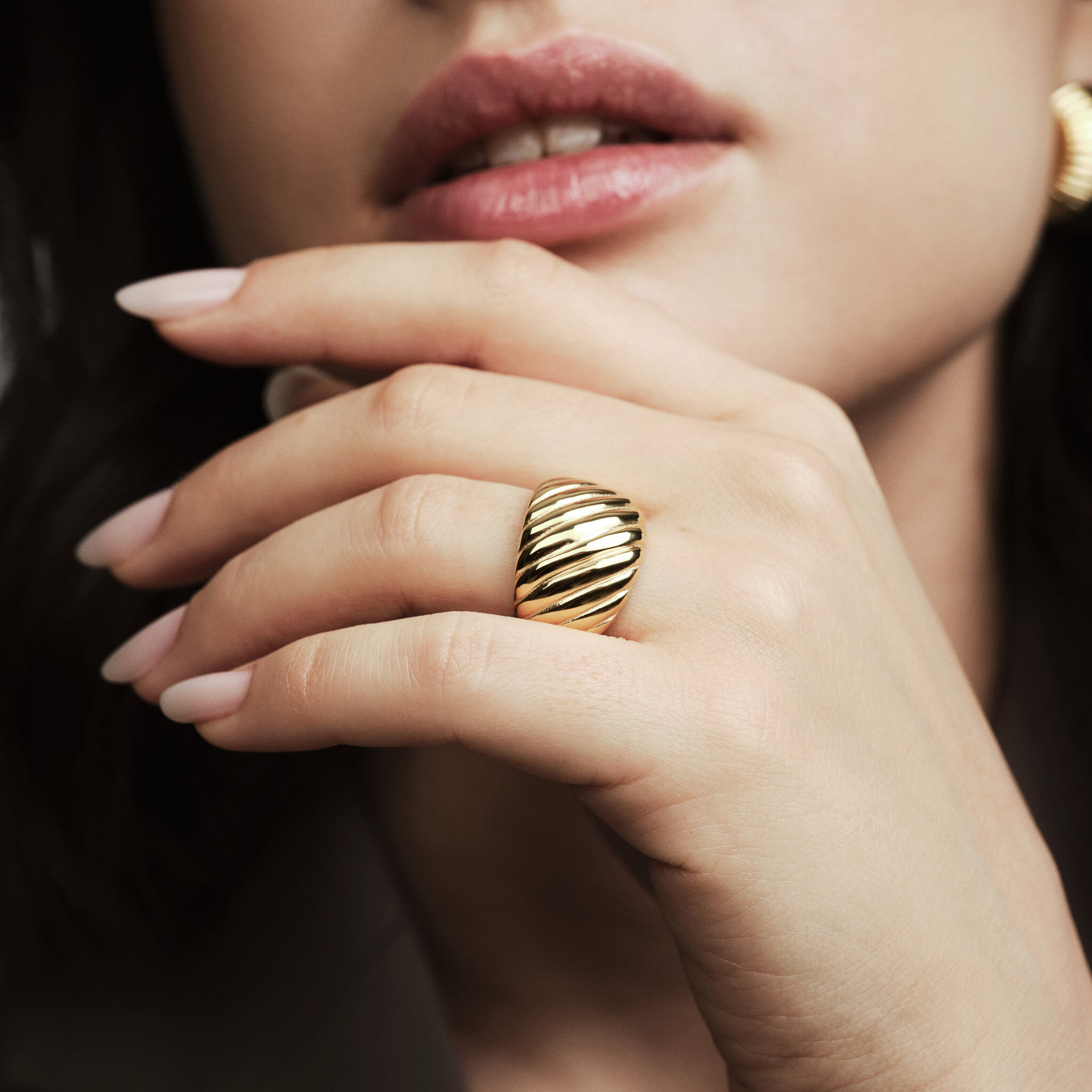 Curved Ribbed Gold #54 Ring