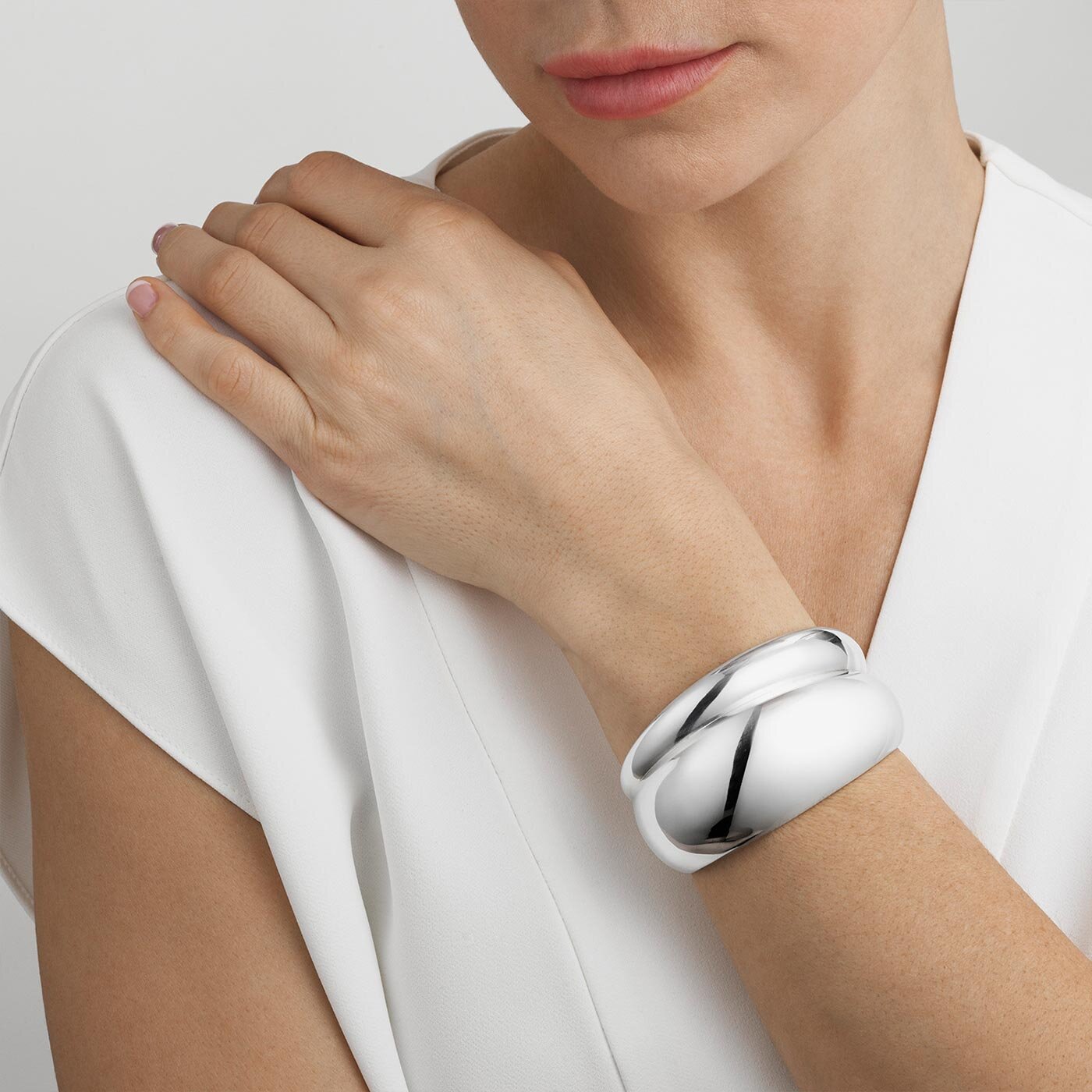 CURVE MEDIUM BANGLE 501B SILVER M