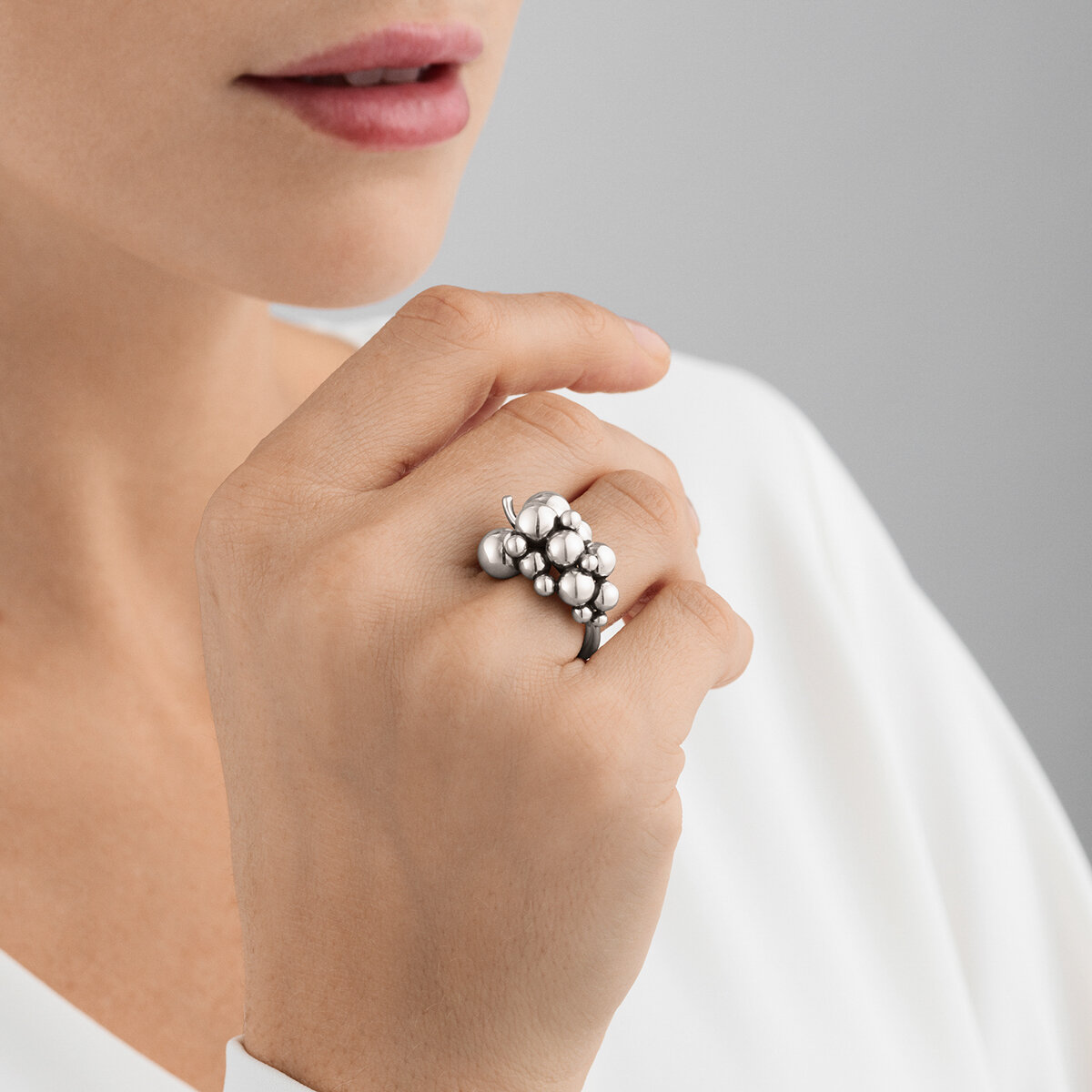 MOONLIGHT GRAPES ring, liten 54