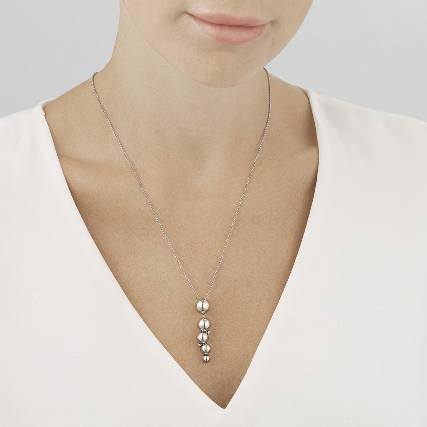 MOONLIGHT GRAPES halsband med hängsmycke