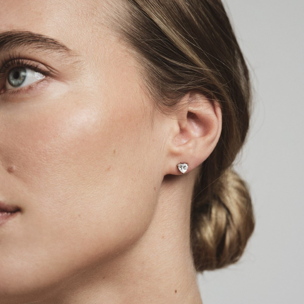 Bonne Silver Studs - white