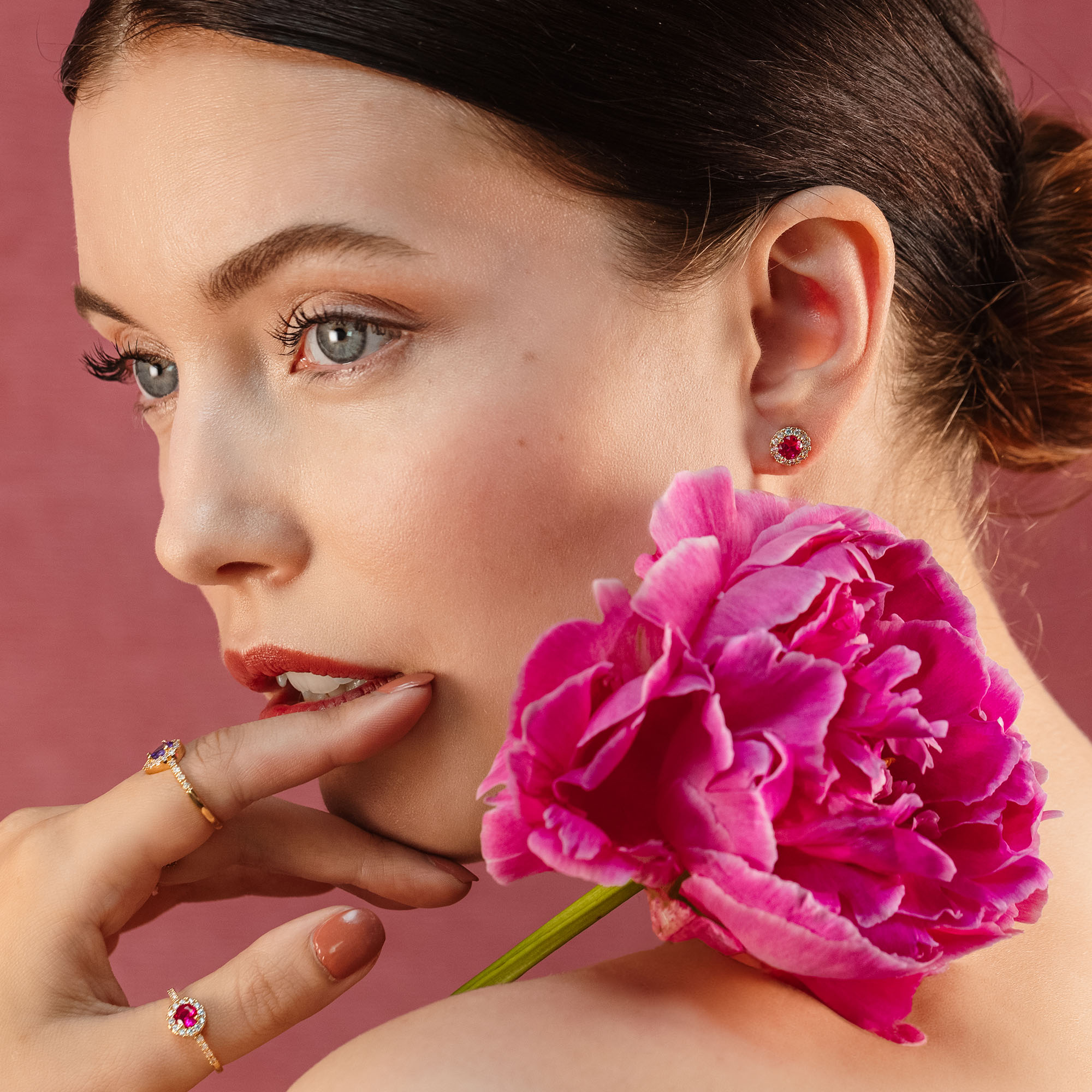 Laurie earrings - Pink ruby