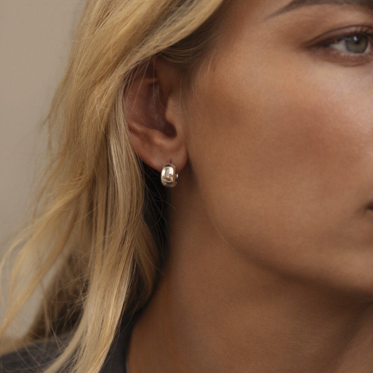 Brave Steel Mini Hoops