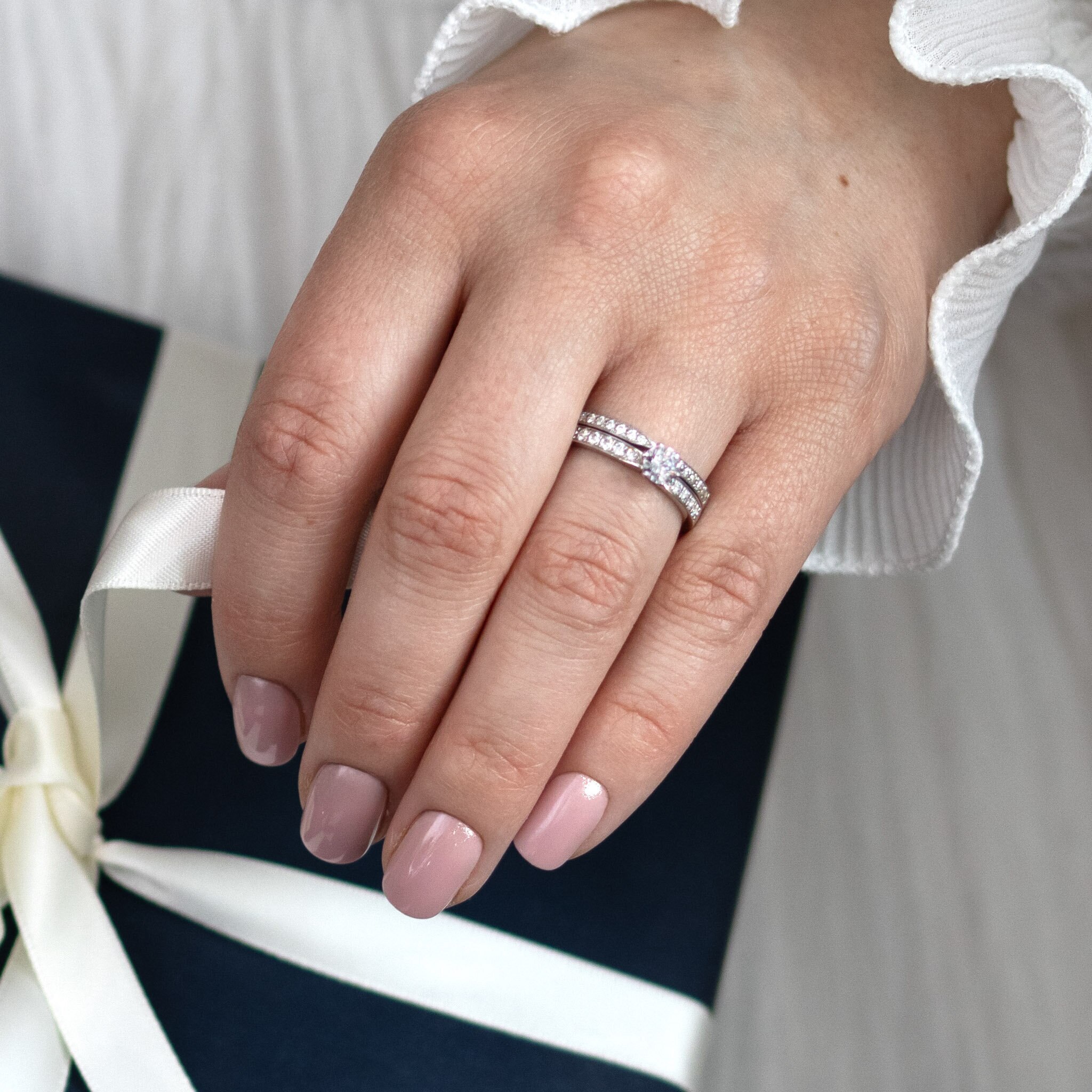 Alma 0,13 ct rödguld 