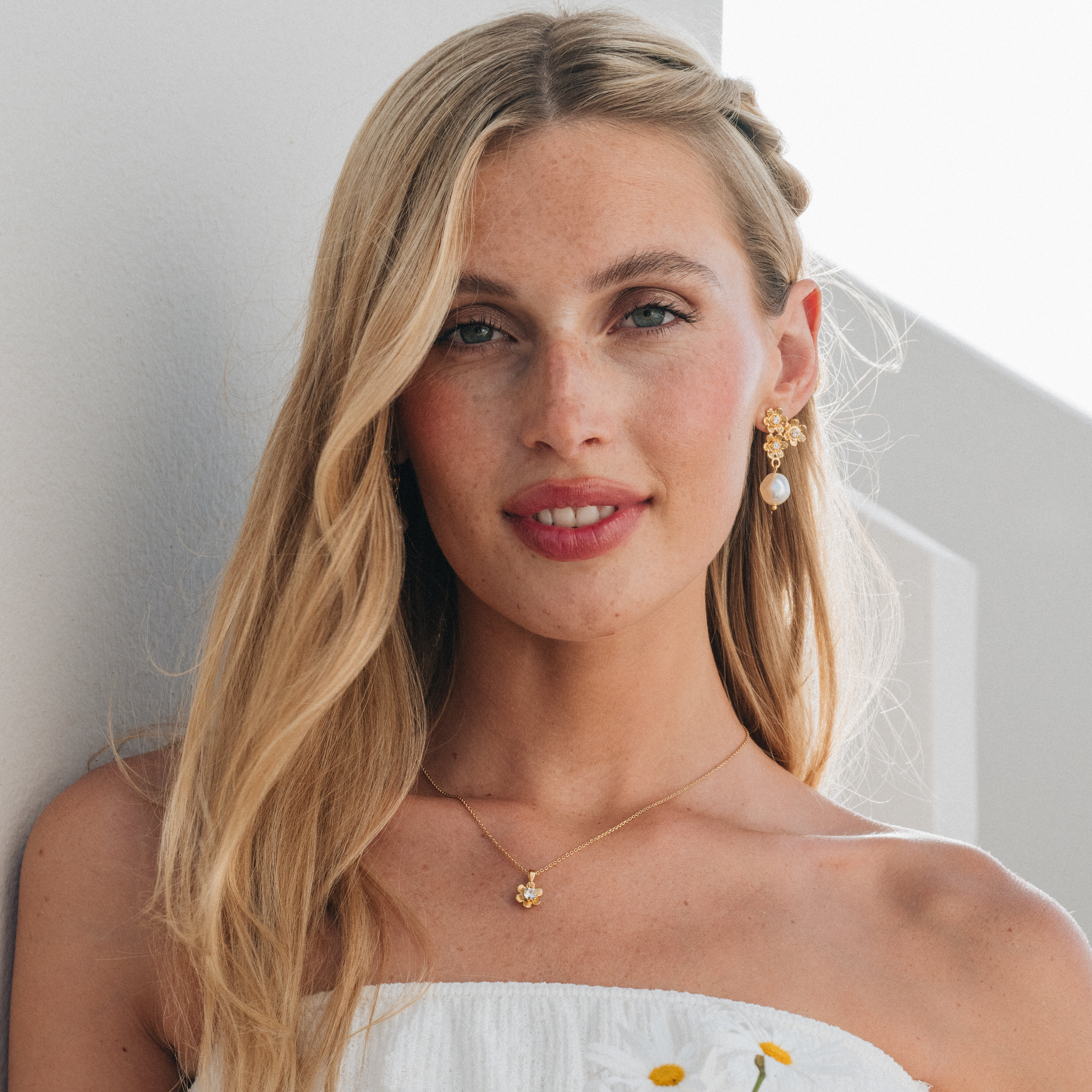 Juni Necklace / Crystal