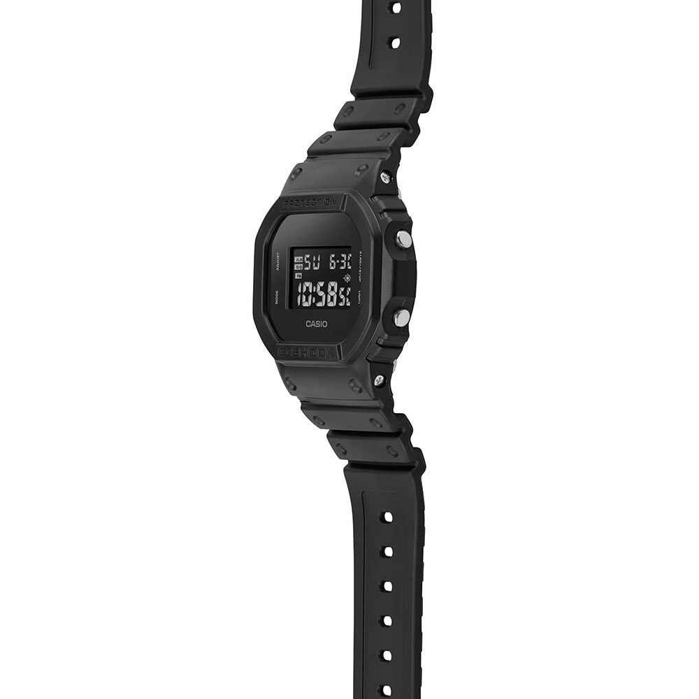G-SHOCK DW-5600UBB-1ER