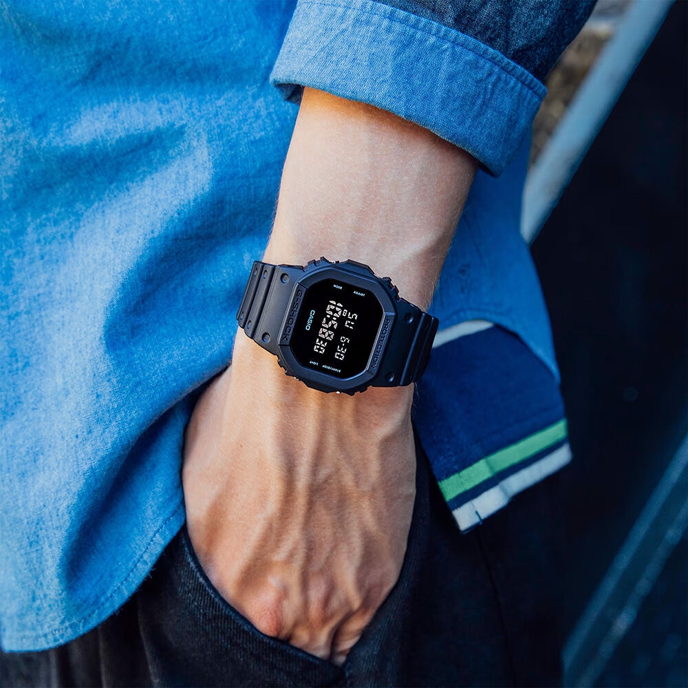 G-SHOCK DW-5600UBB-1ER
