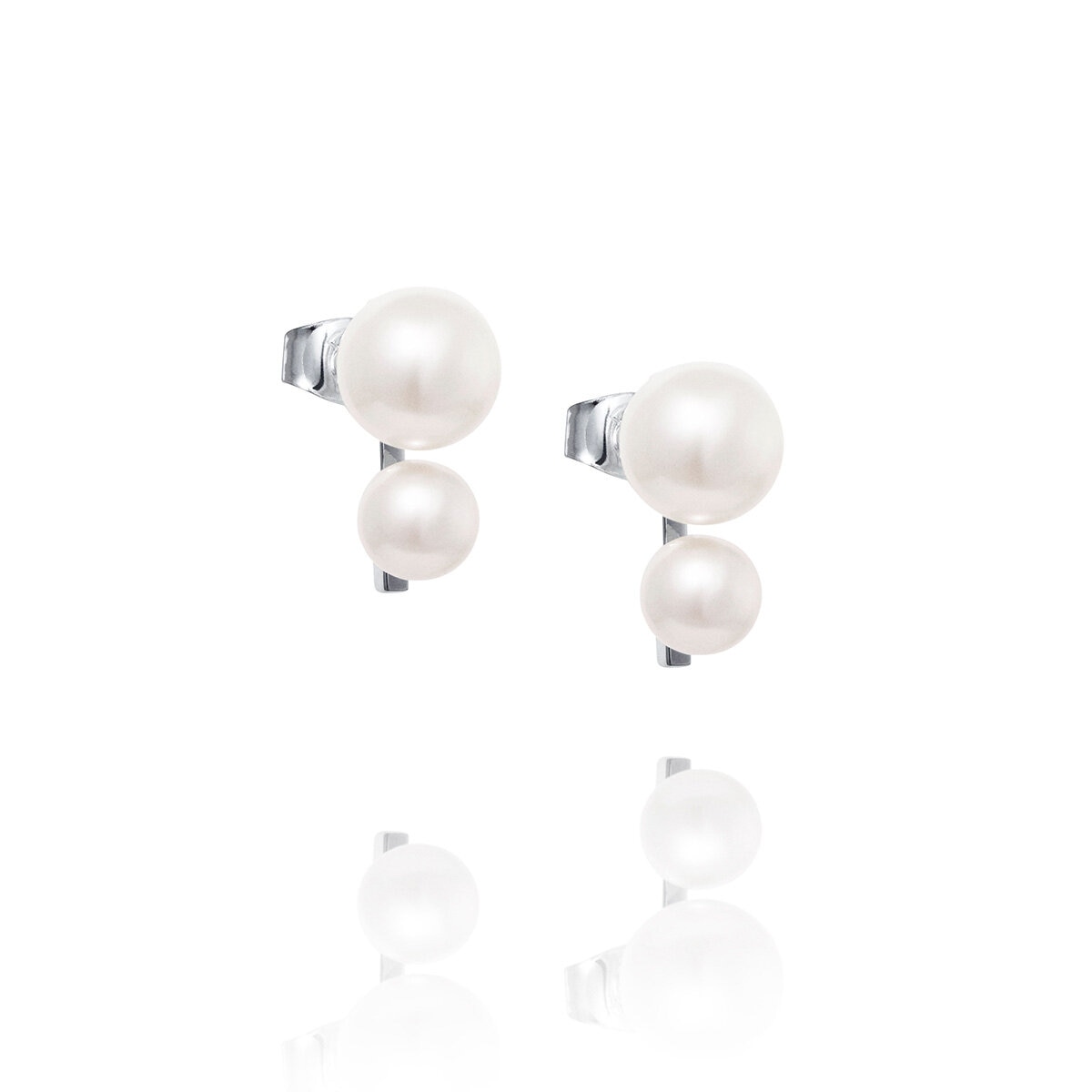 Drip Drop Pearl Ear