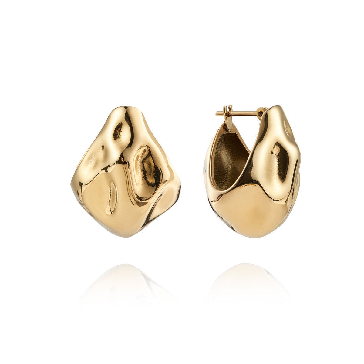 Wavy bolded drop gold earring