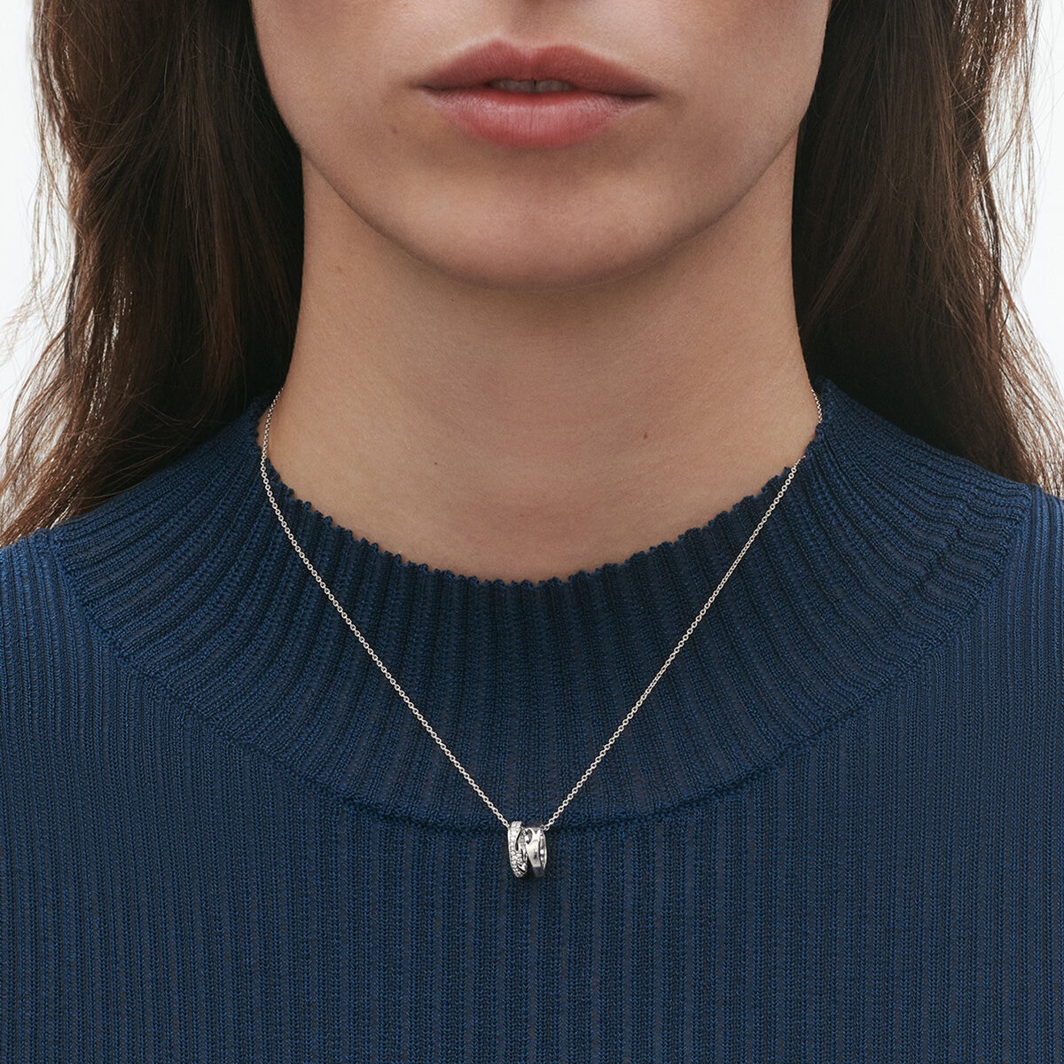 FUSION halsband med hängsmycke