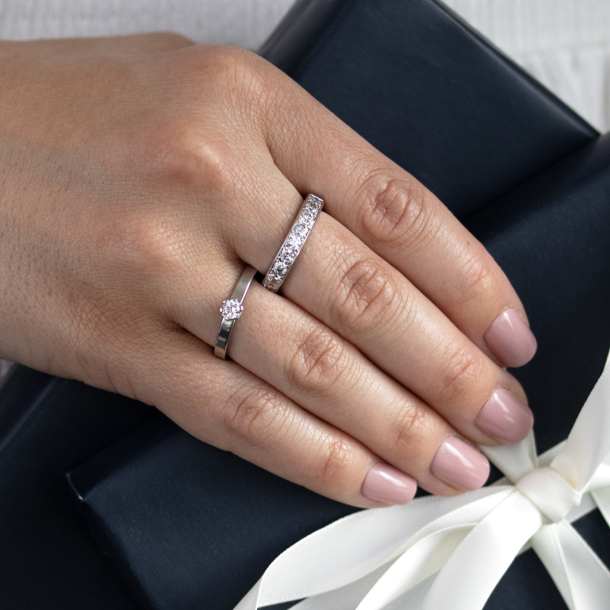 Meja 0,20 ct vitguld