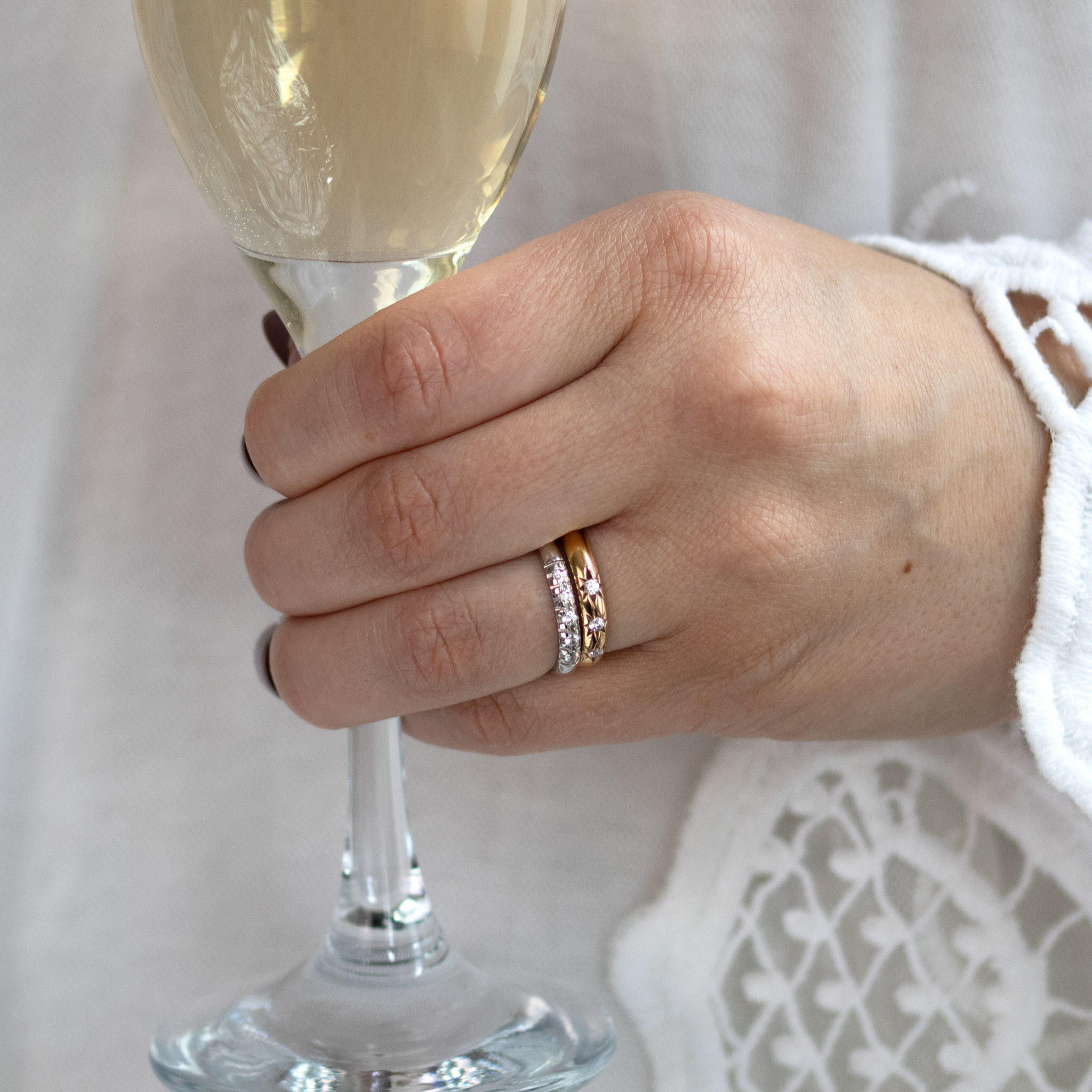 Amelie 0,09 ct vitguld