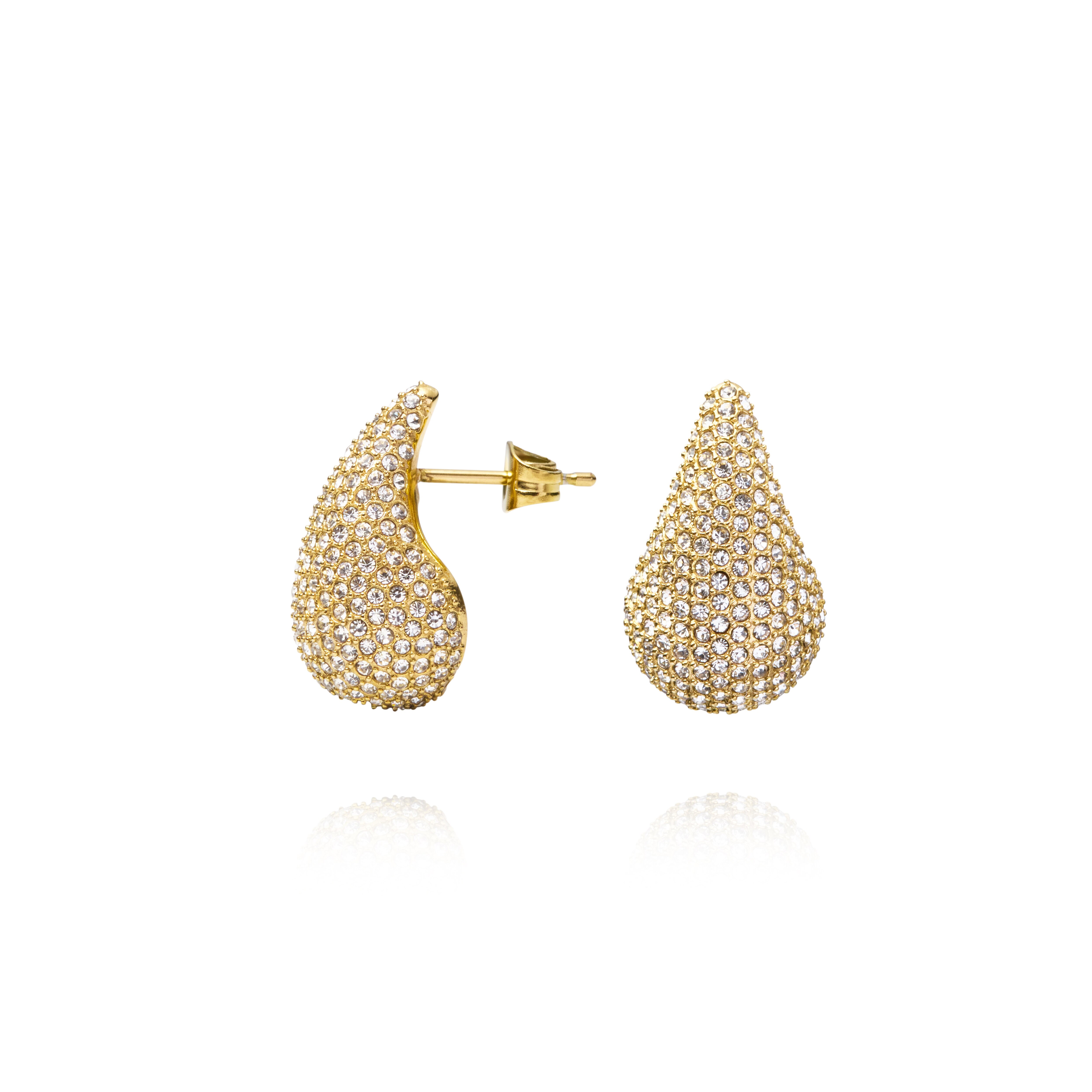Pavé daring large gold dupe earring