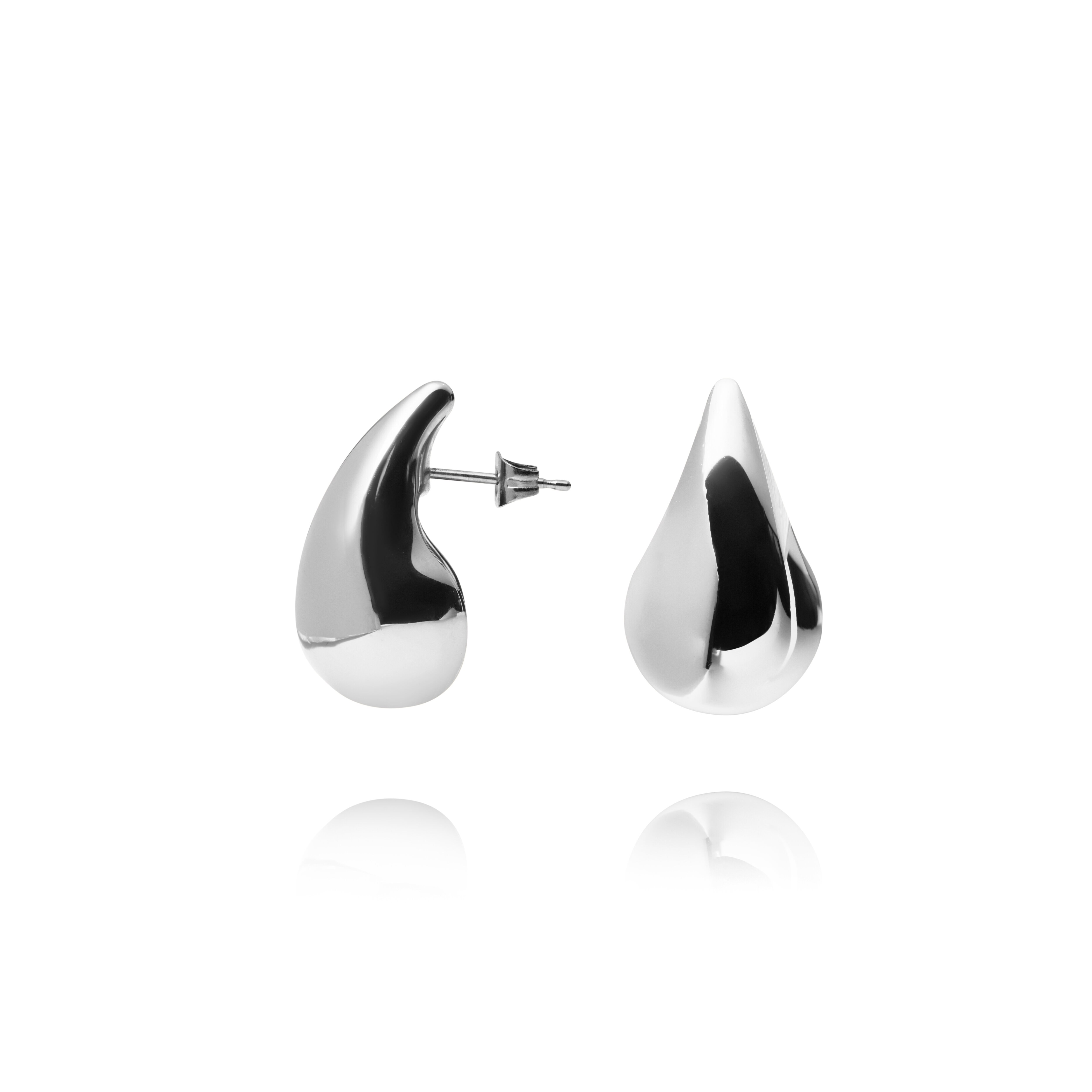 Plain daring large silver dupe earring