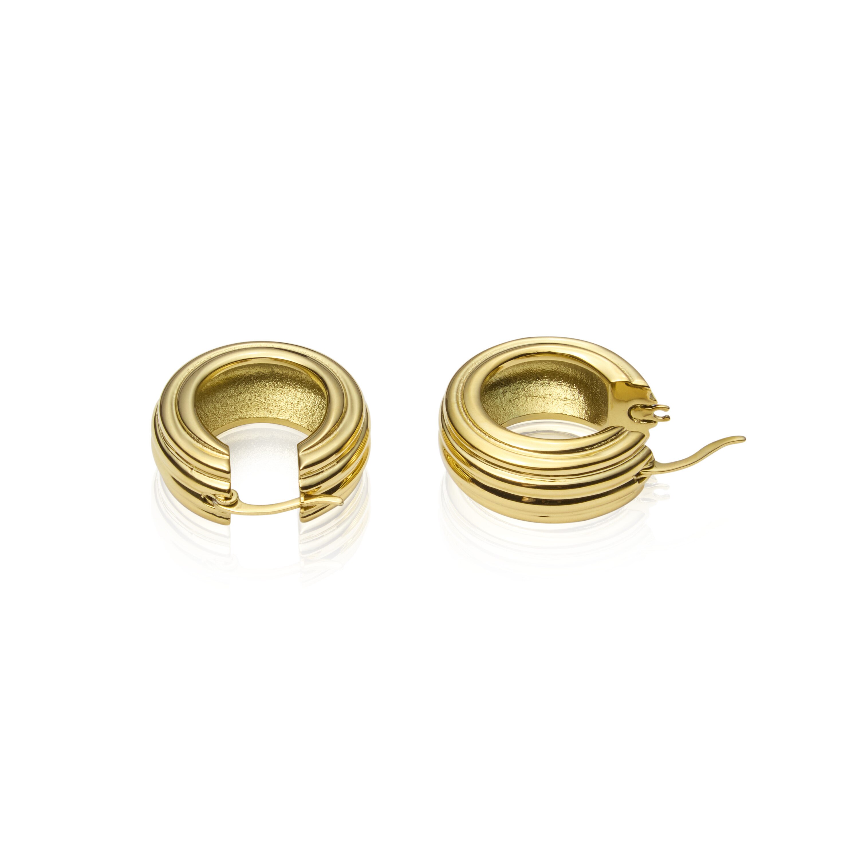 Edge Ribbed Medium Gold Hoops