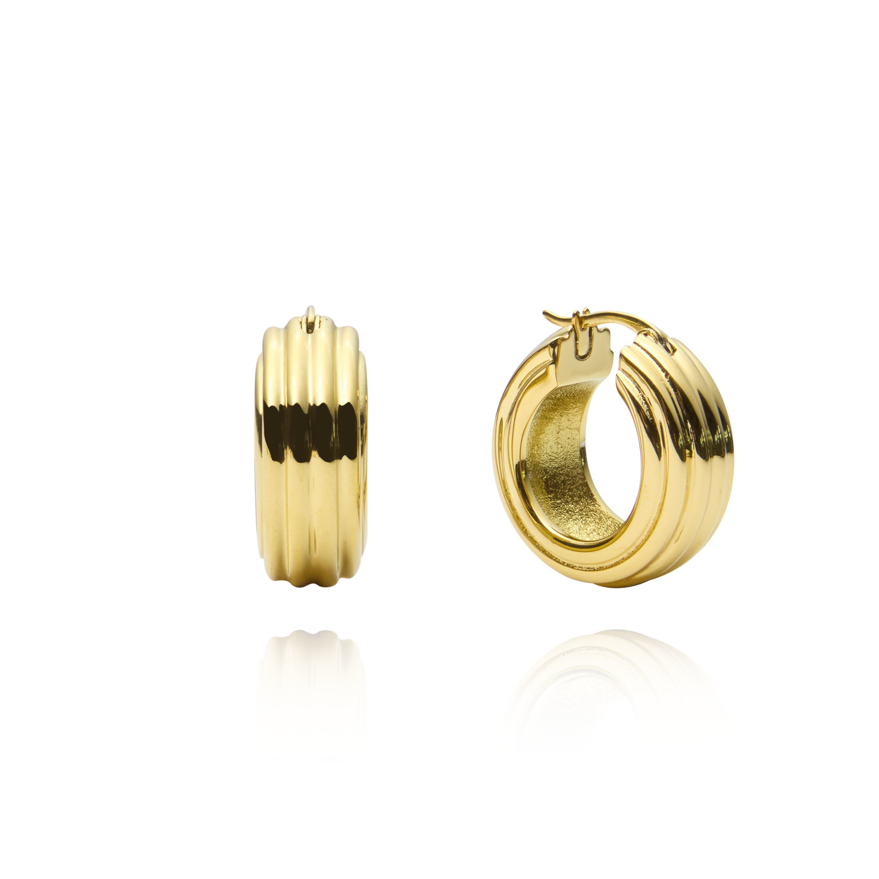 Edge Ribbed Medium Gold Hoops