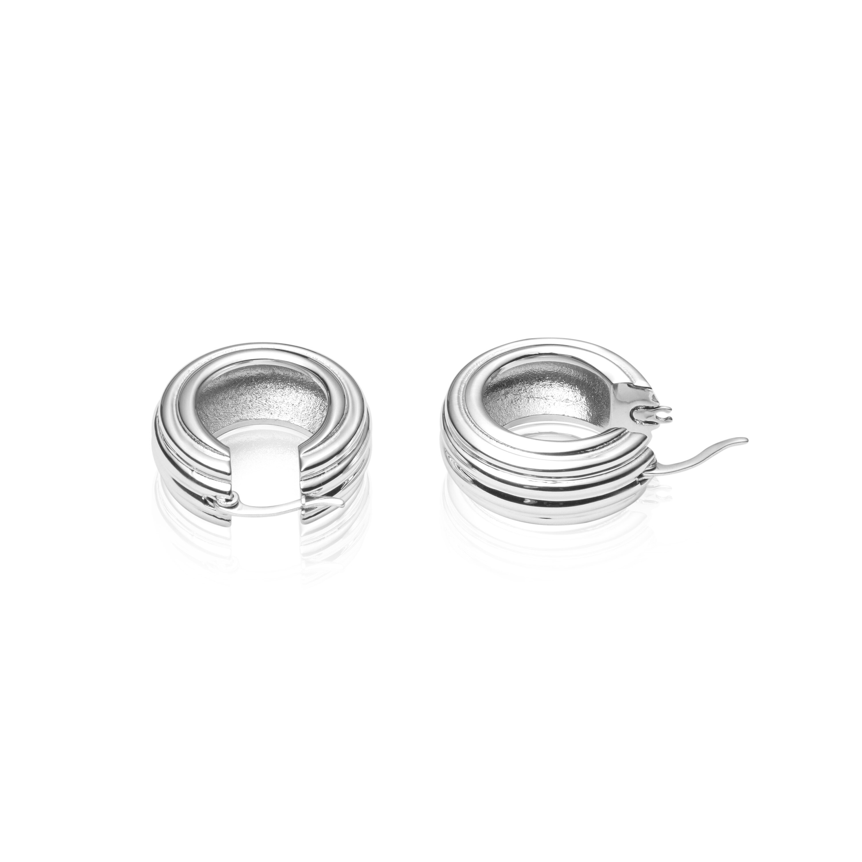 Edge Ribbed Medium Silver Hoops