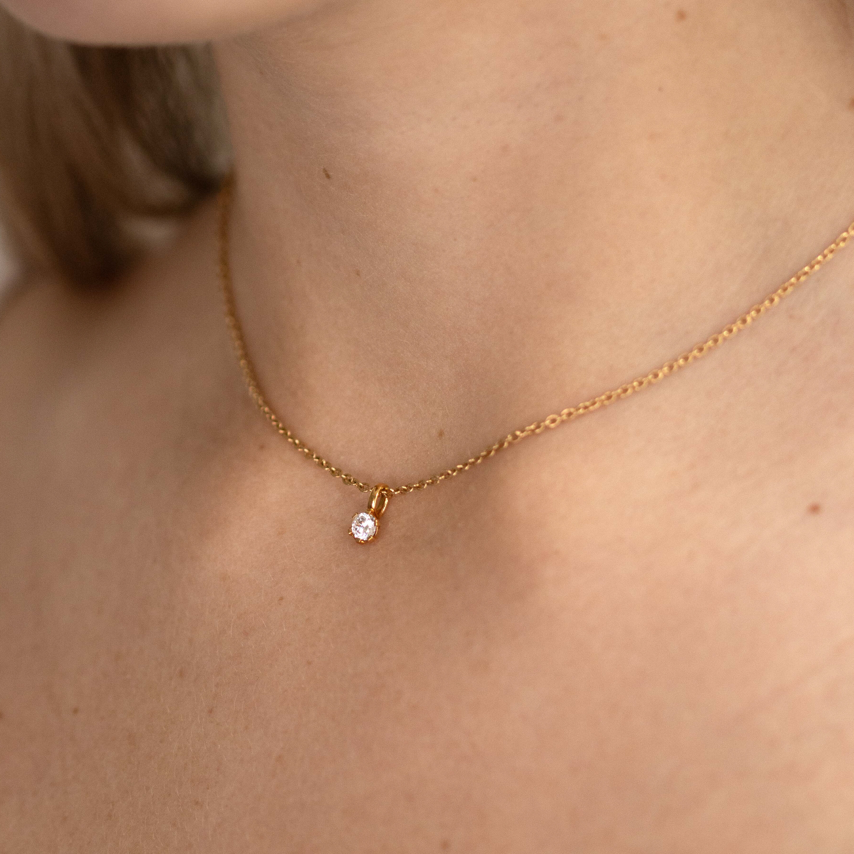 Meja hänge 18k rödguld 0,20ct