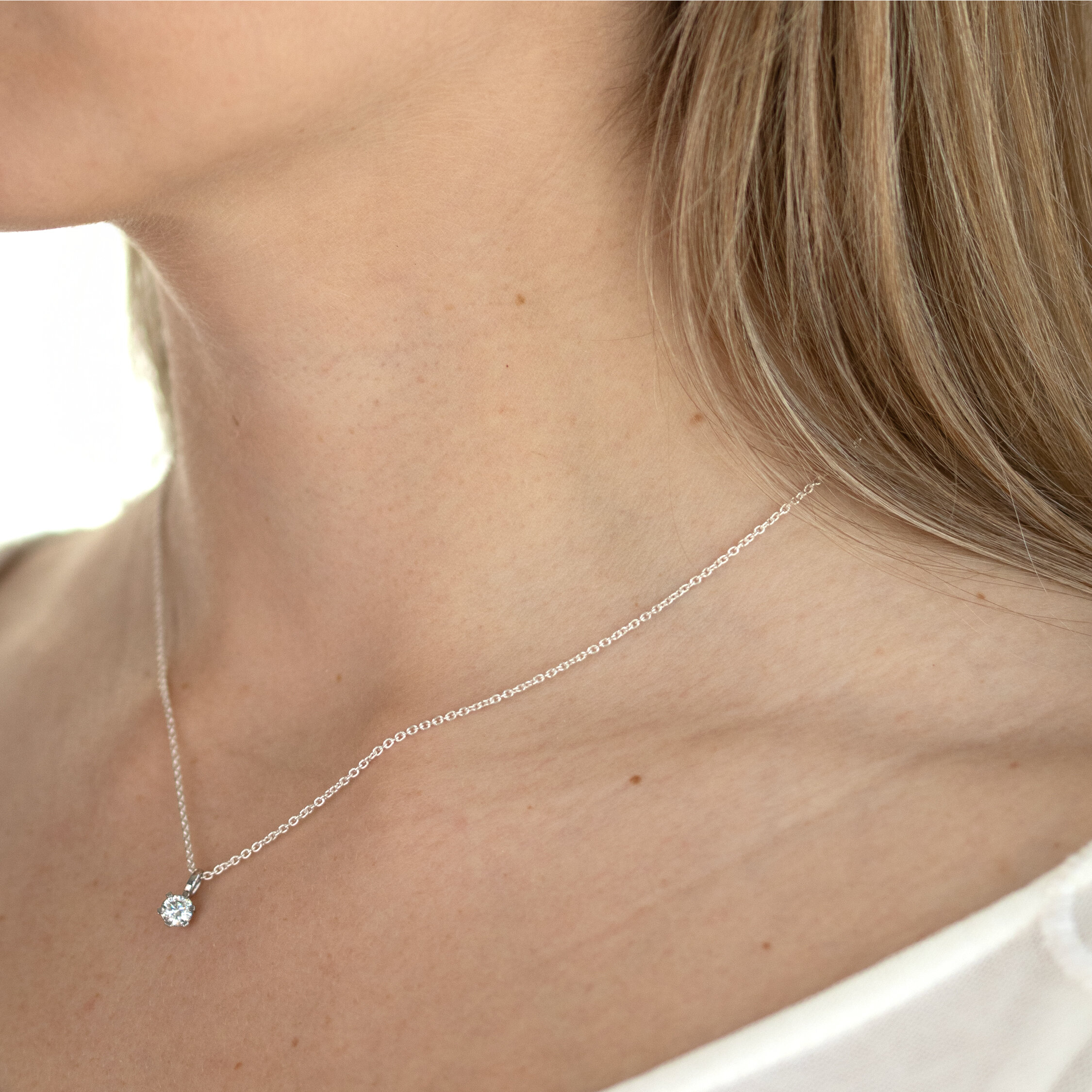 Meja hänge 18K vitguld 0,35 ct
