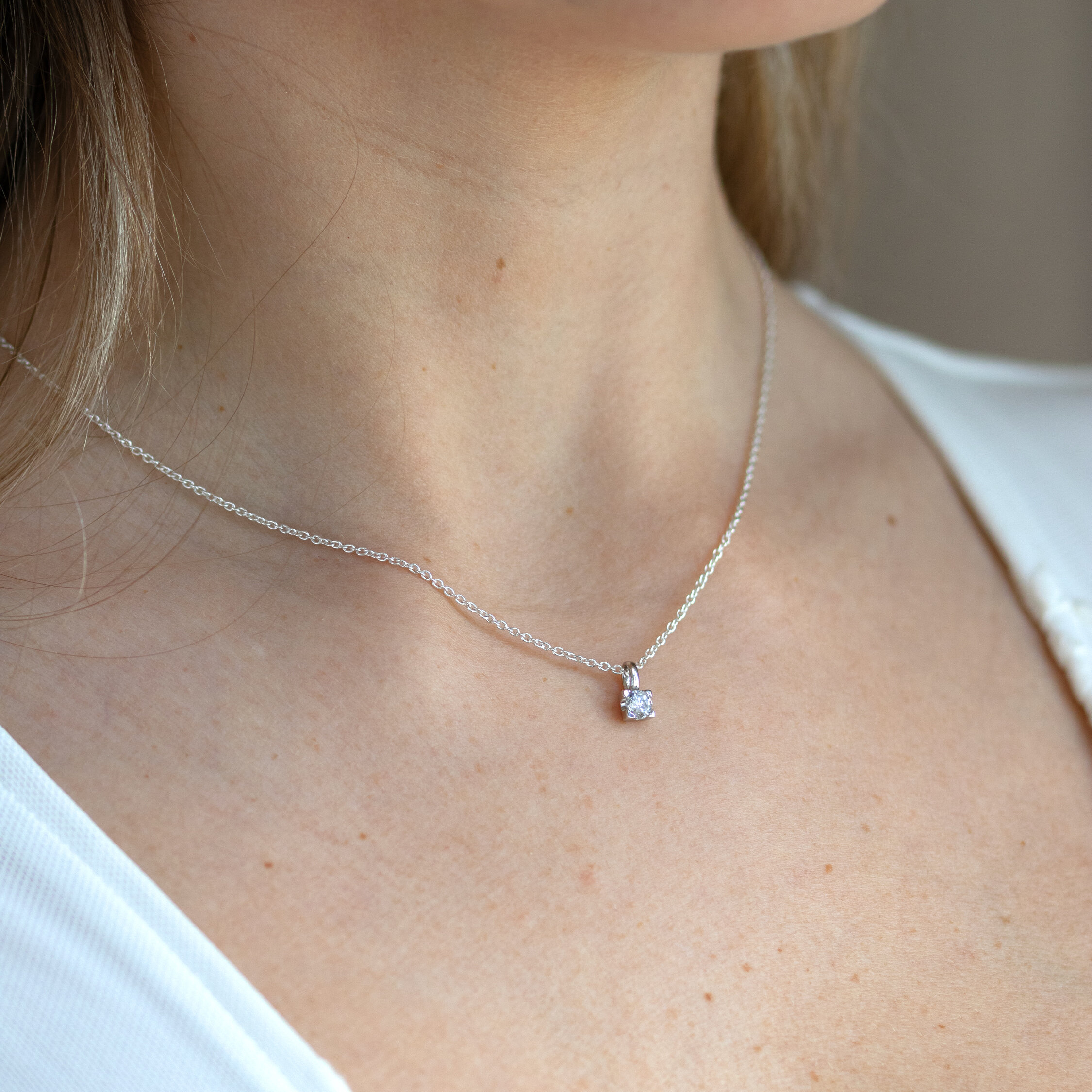 Robyn hänge 18K vitguld 0,30ct 