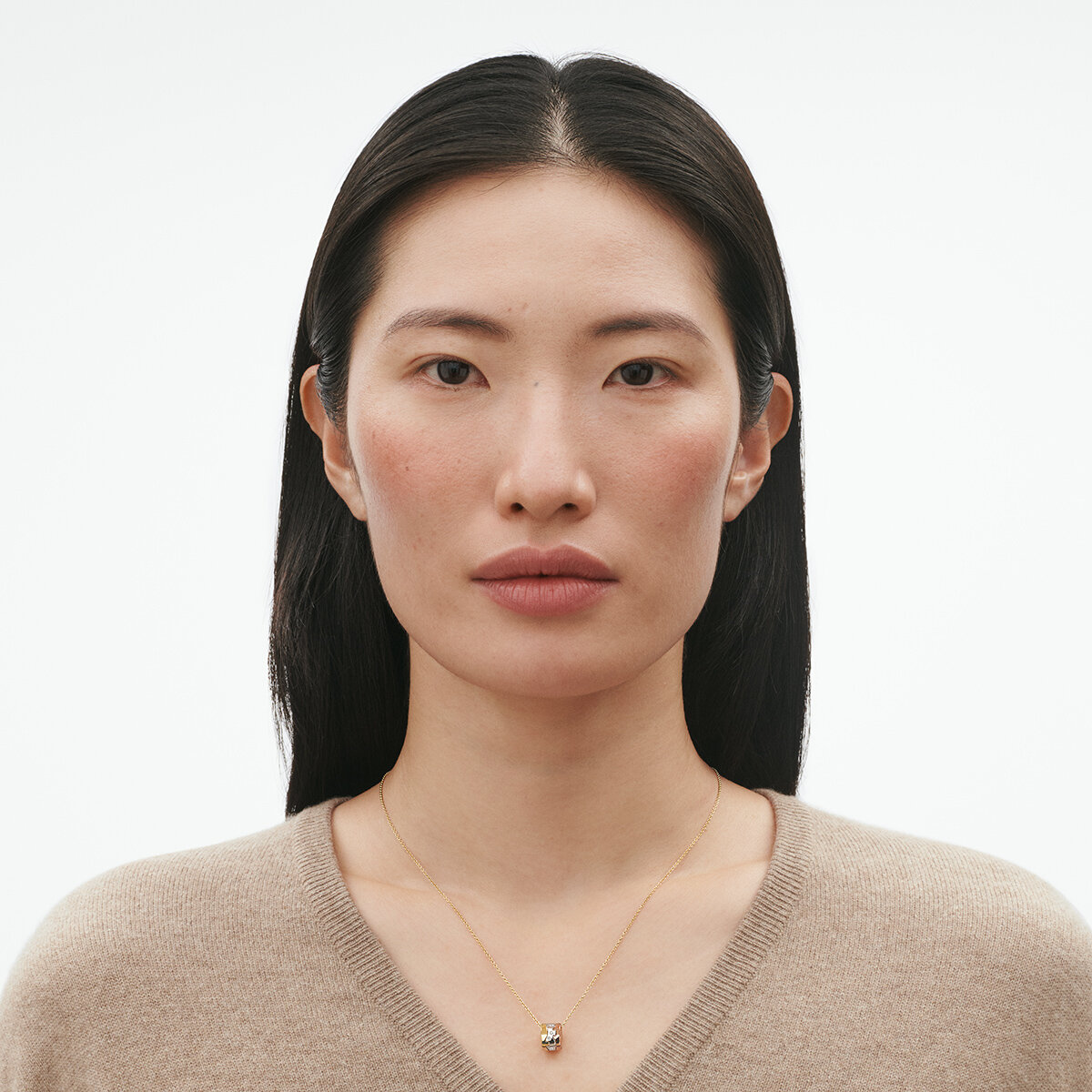 FUSION halsband med hängsmycke
