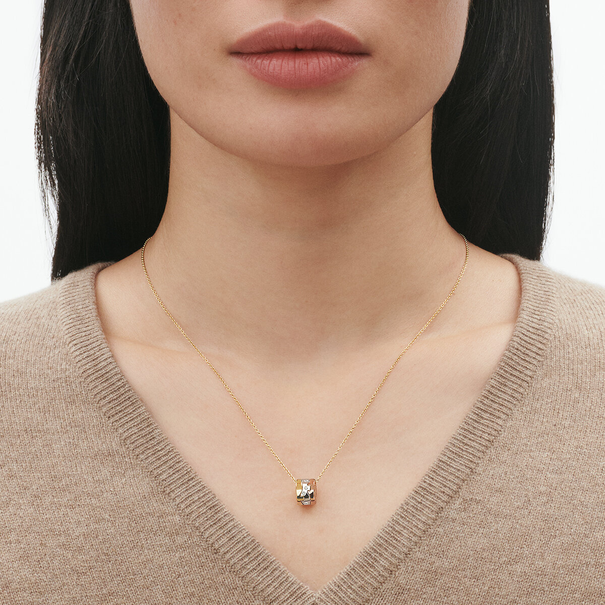 FUSION halsband med hängsmycke