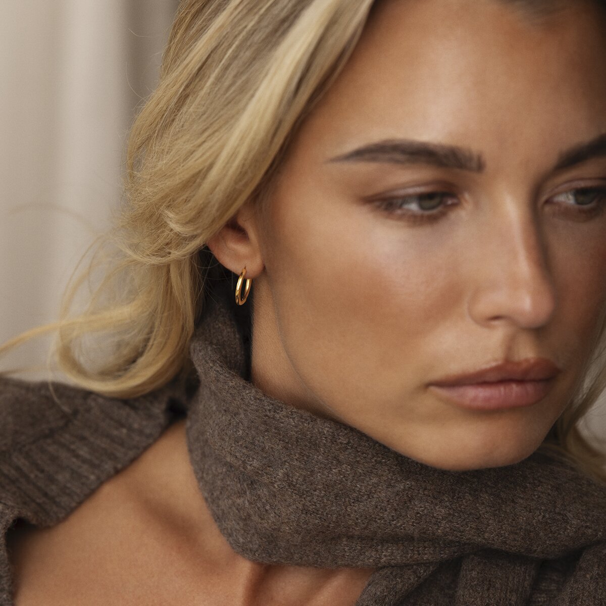 Slim Gold Medium Hoops