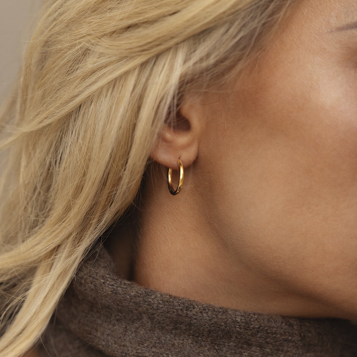Slim Gold Medium Hoops