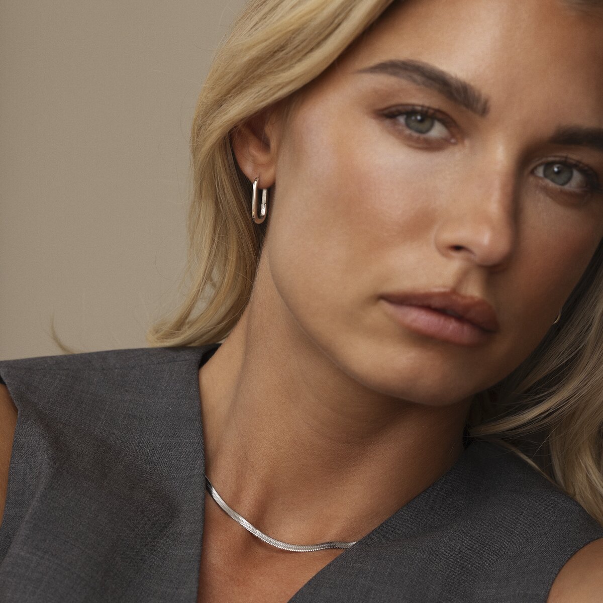 Slim Steel Medium U-Hoops