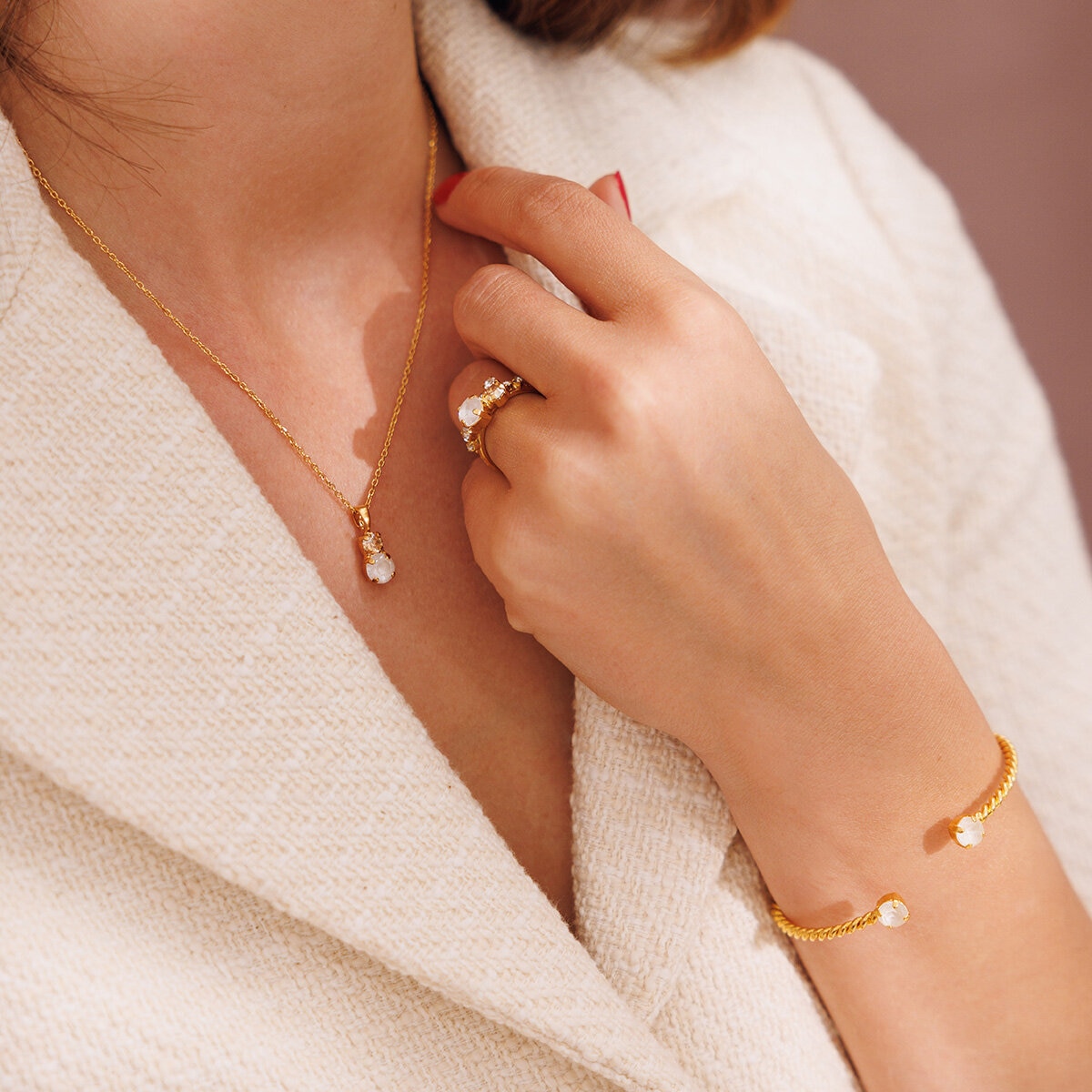 Leah Necklace Gold Electric White Combo