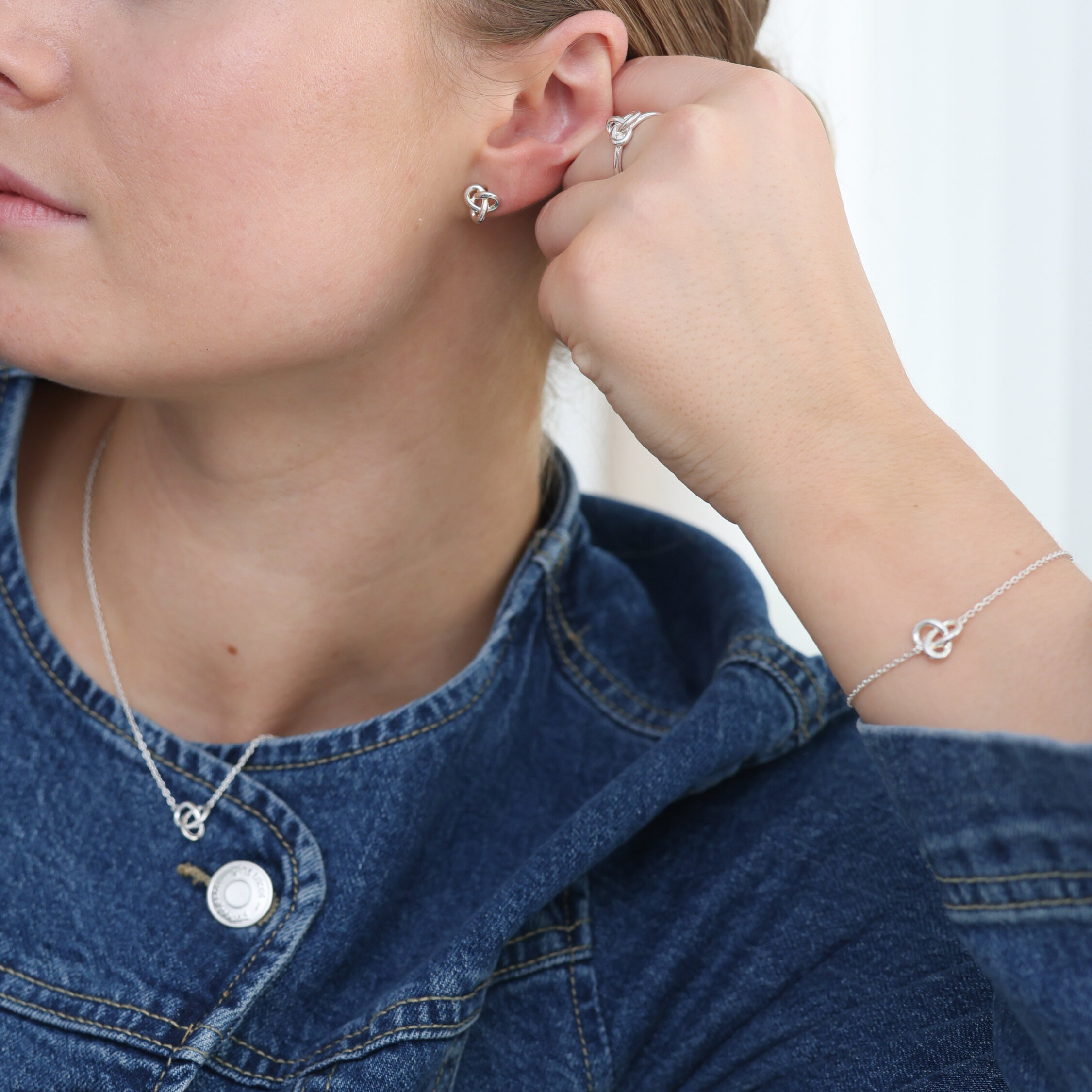 Bonded halsband