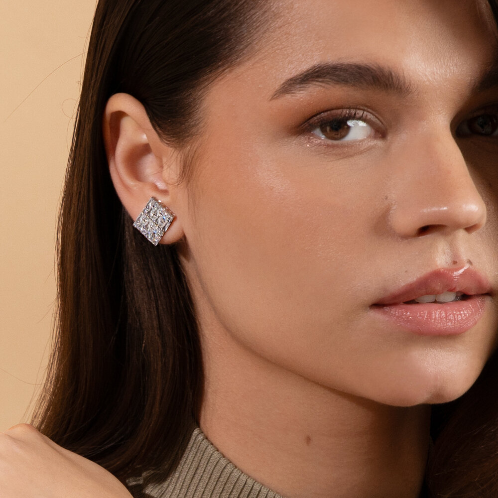 Evelyne Earrings / Crystal