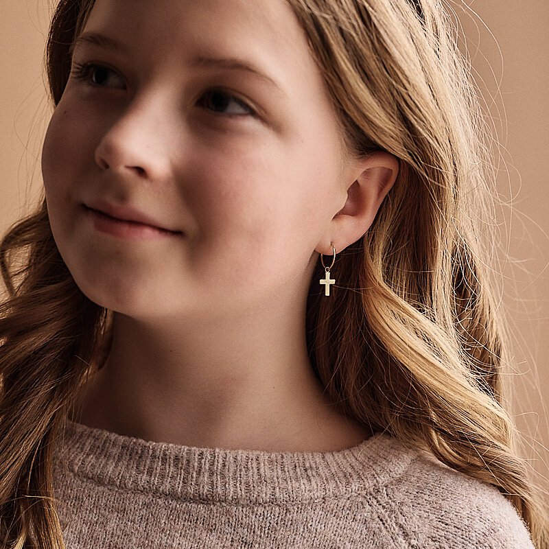 Ear Ring 14 mm, Pendant Cross