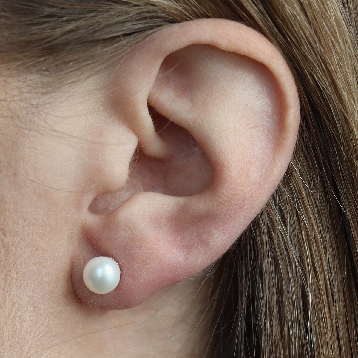 Pearl stiftörhängen 6-6,5 mm