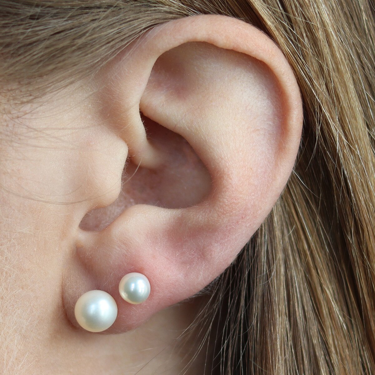 Pearl stiftörhängen 5-5,5 mm