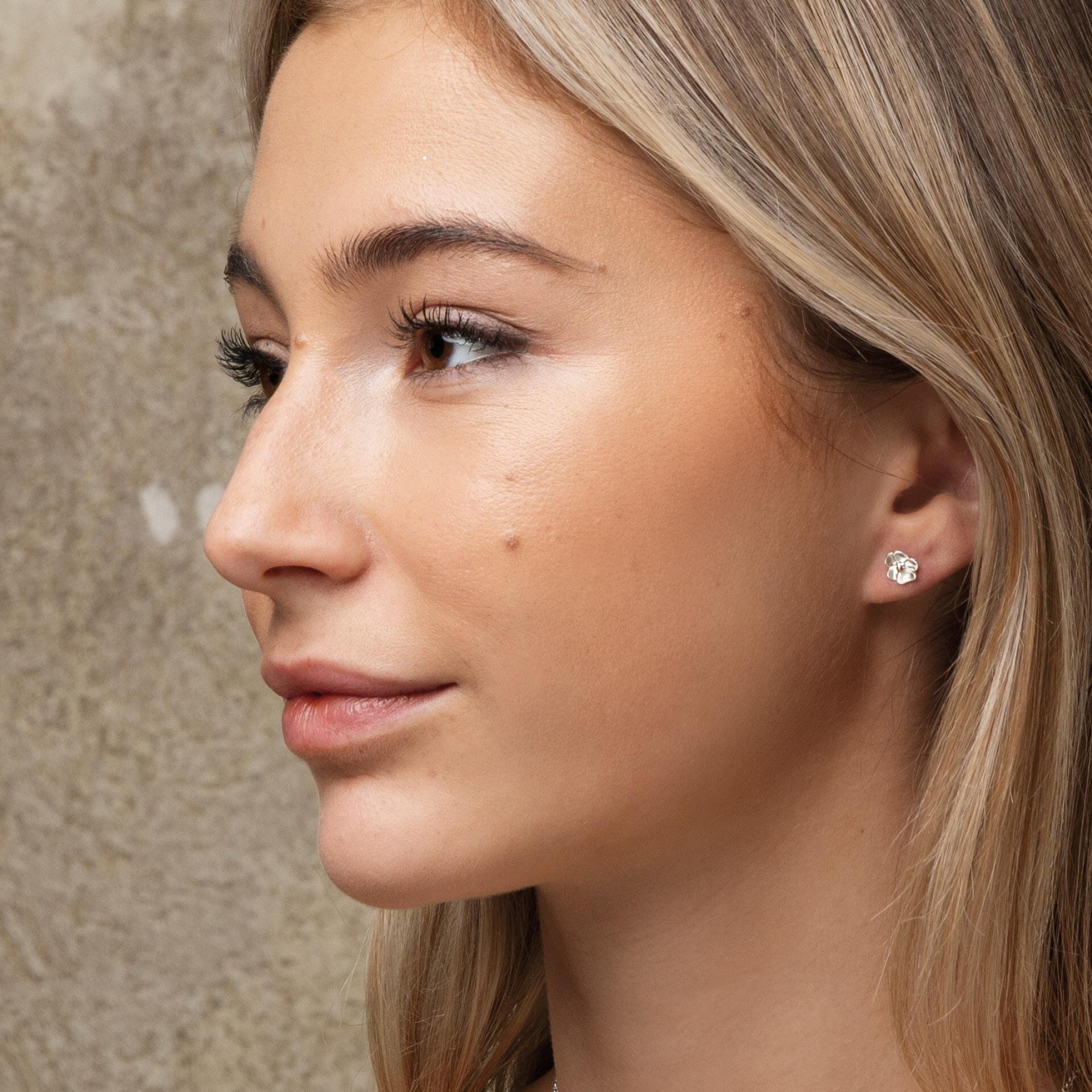 Pensée Ear