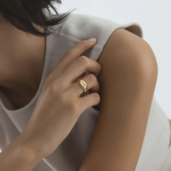 Wavy bolded gold ring #56